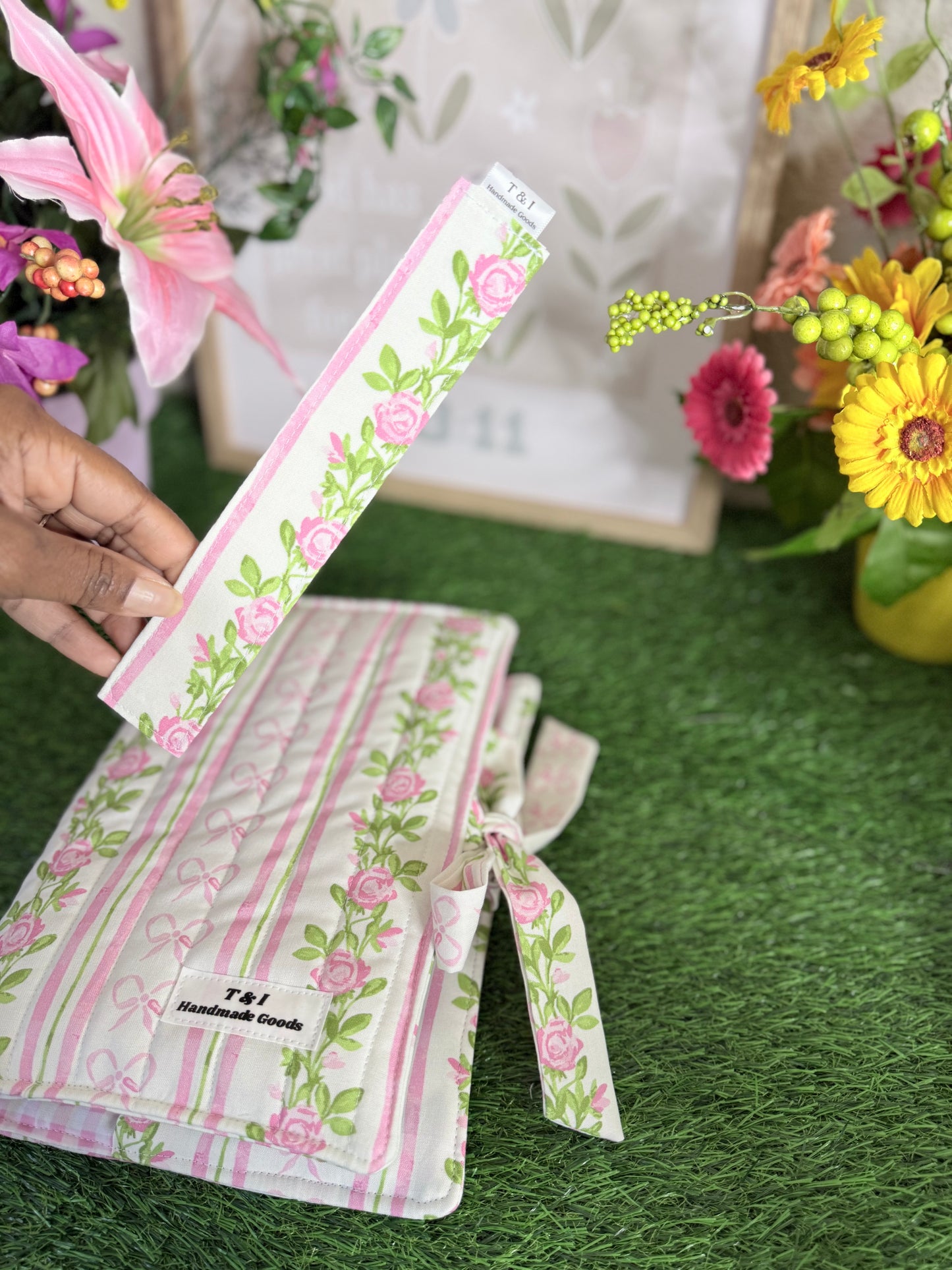ROSEY BELL QUILTED BOOK COVER