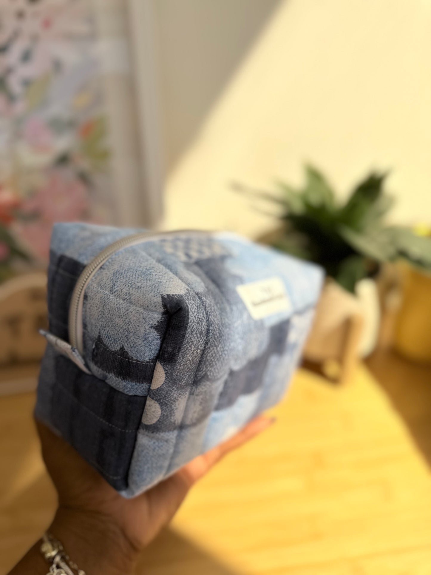Daisy Day Multipurpose Bag