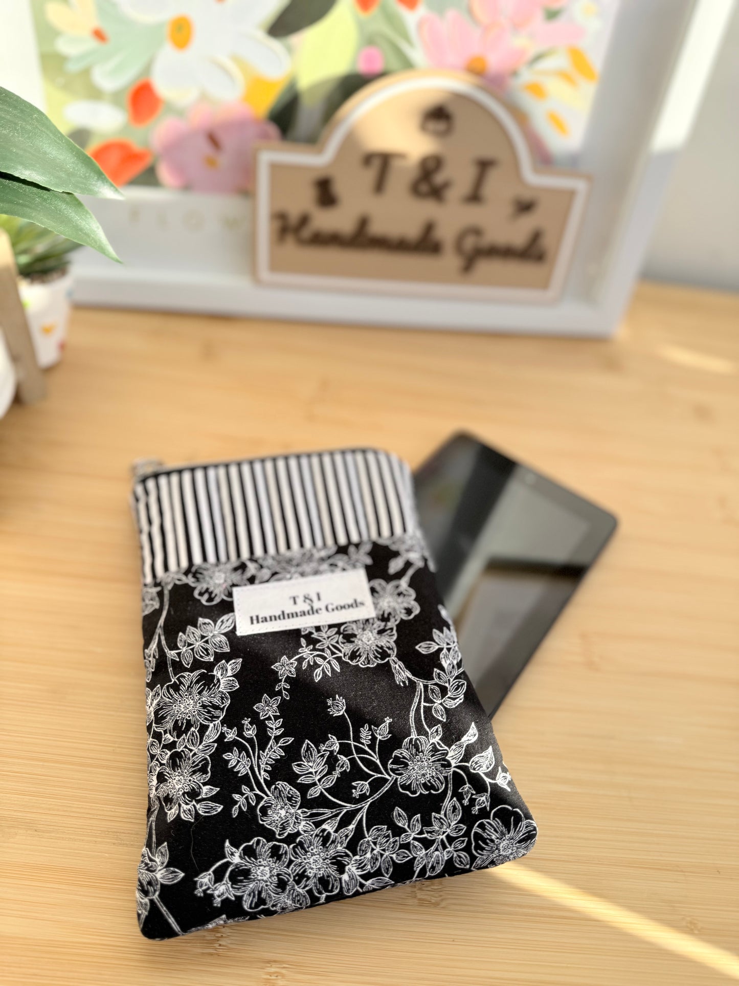 Midnight Floral Kindle Sleeve