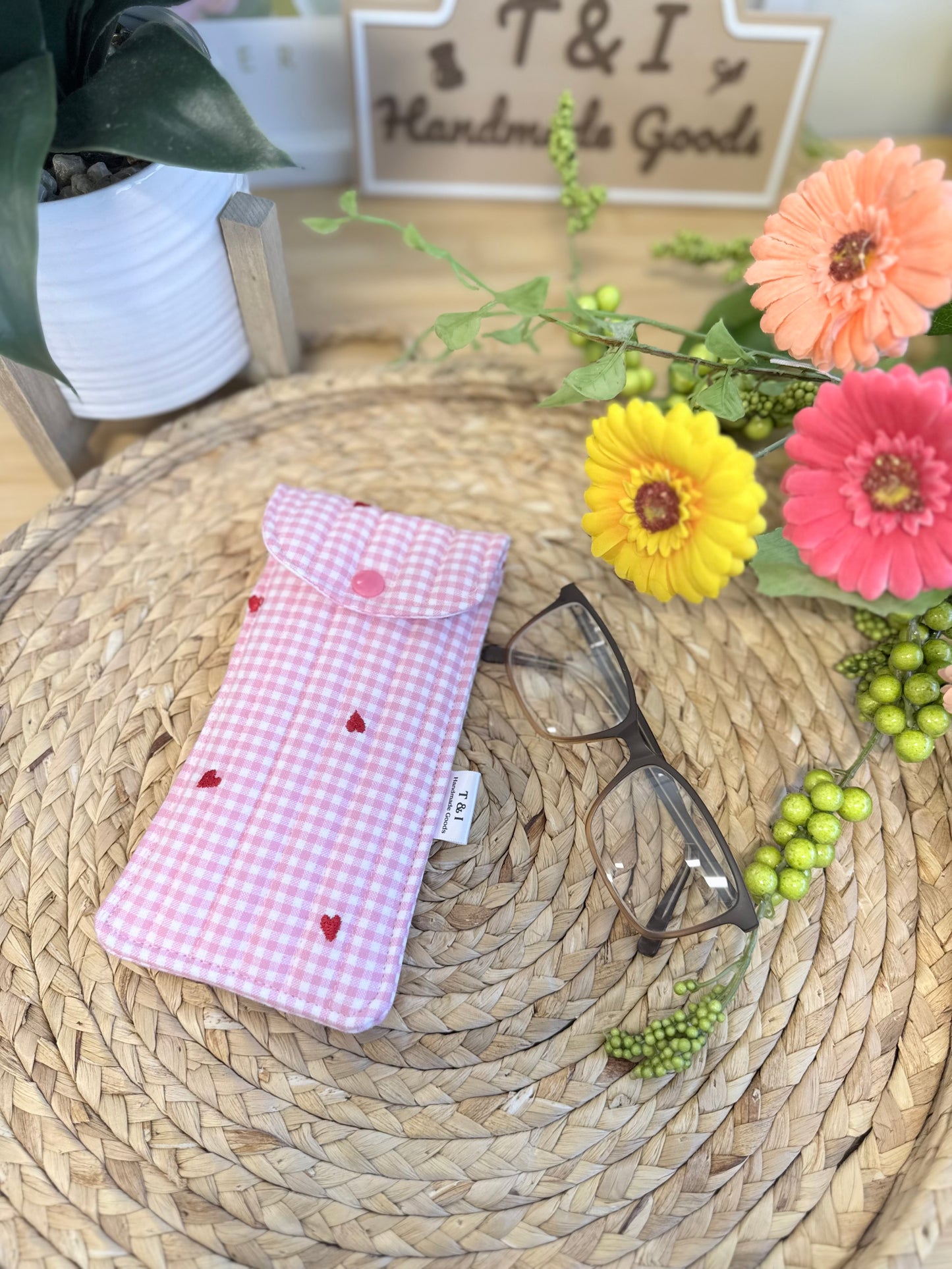 Pink love Glasses Case