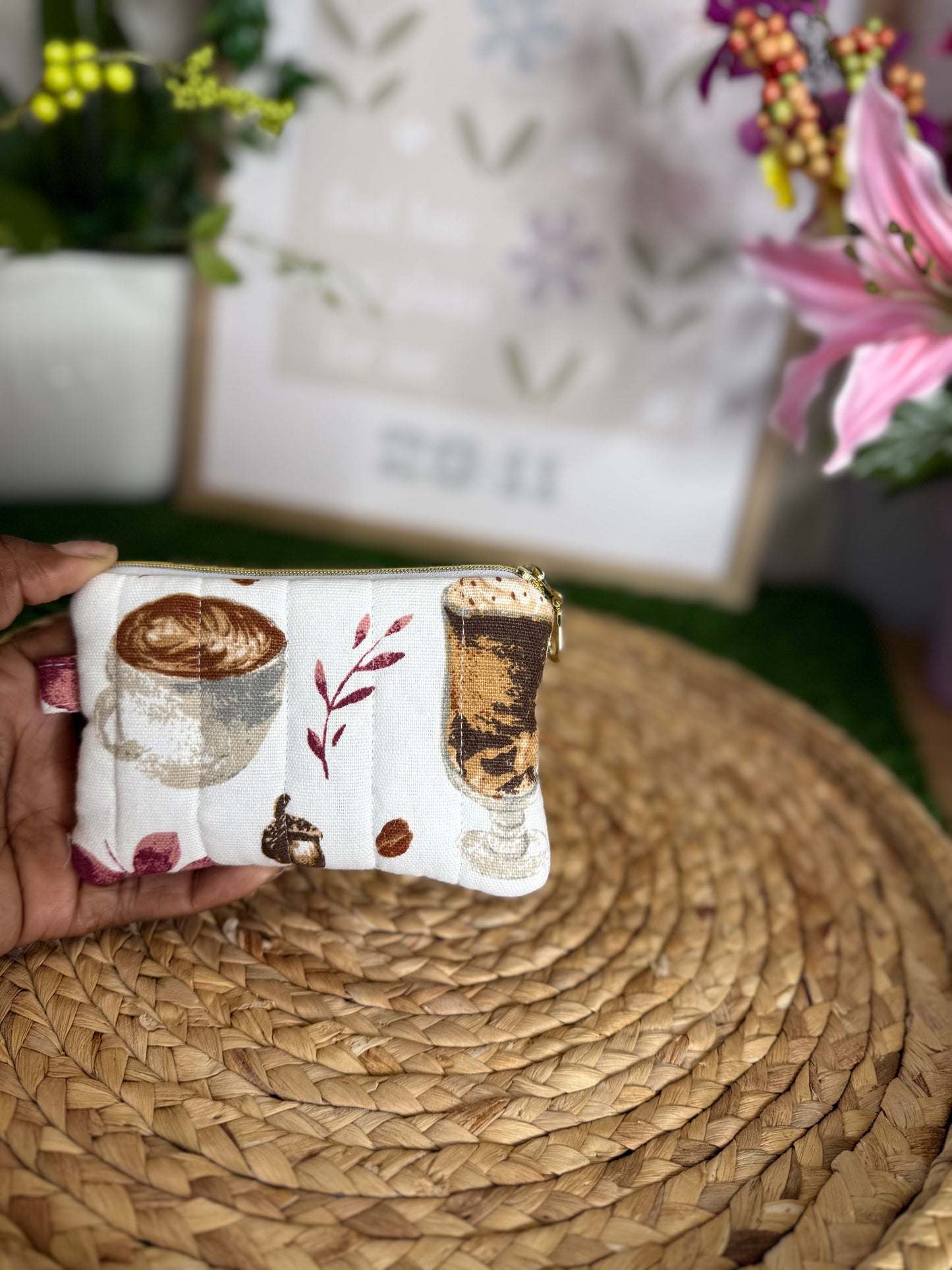 Coffee shop haven Keychain Wallet