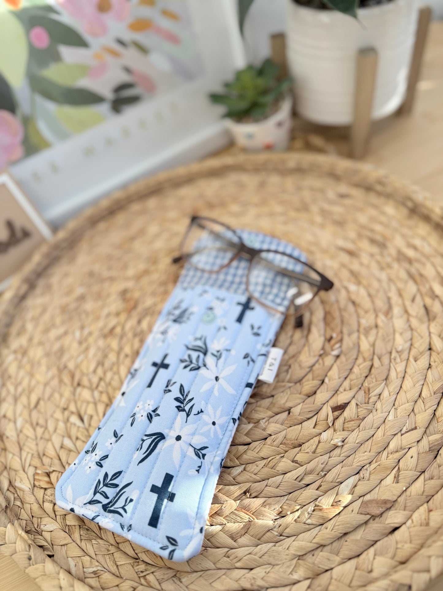 Sunday Scripture Glasses Case