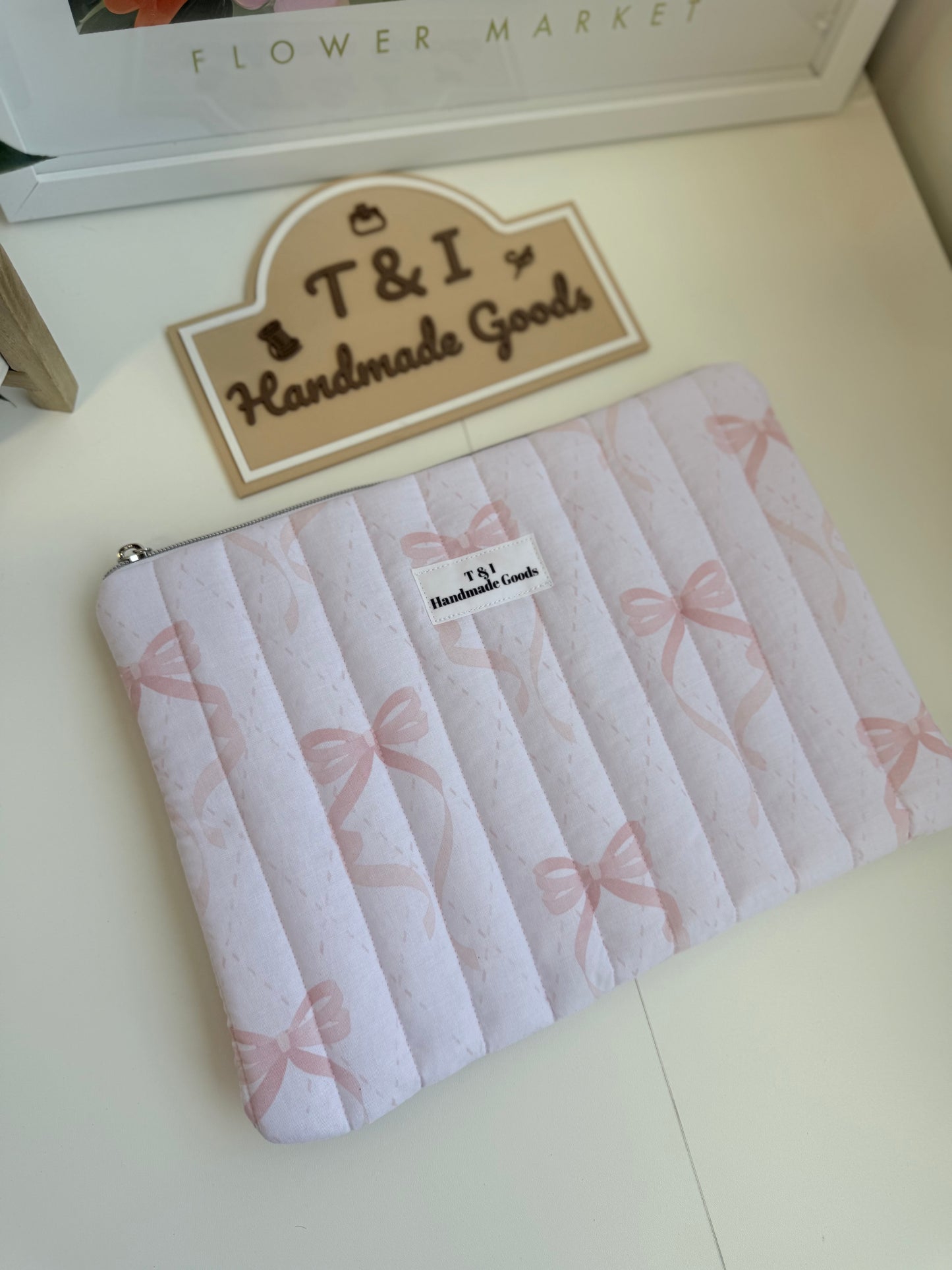 Pink bow Laptop Sleeve