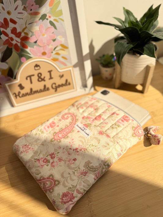 Paisley Rose IPad Sleeve (fits your IPad w/keyboard)