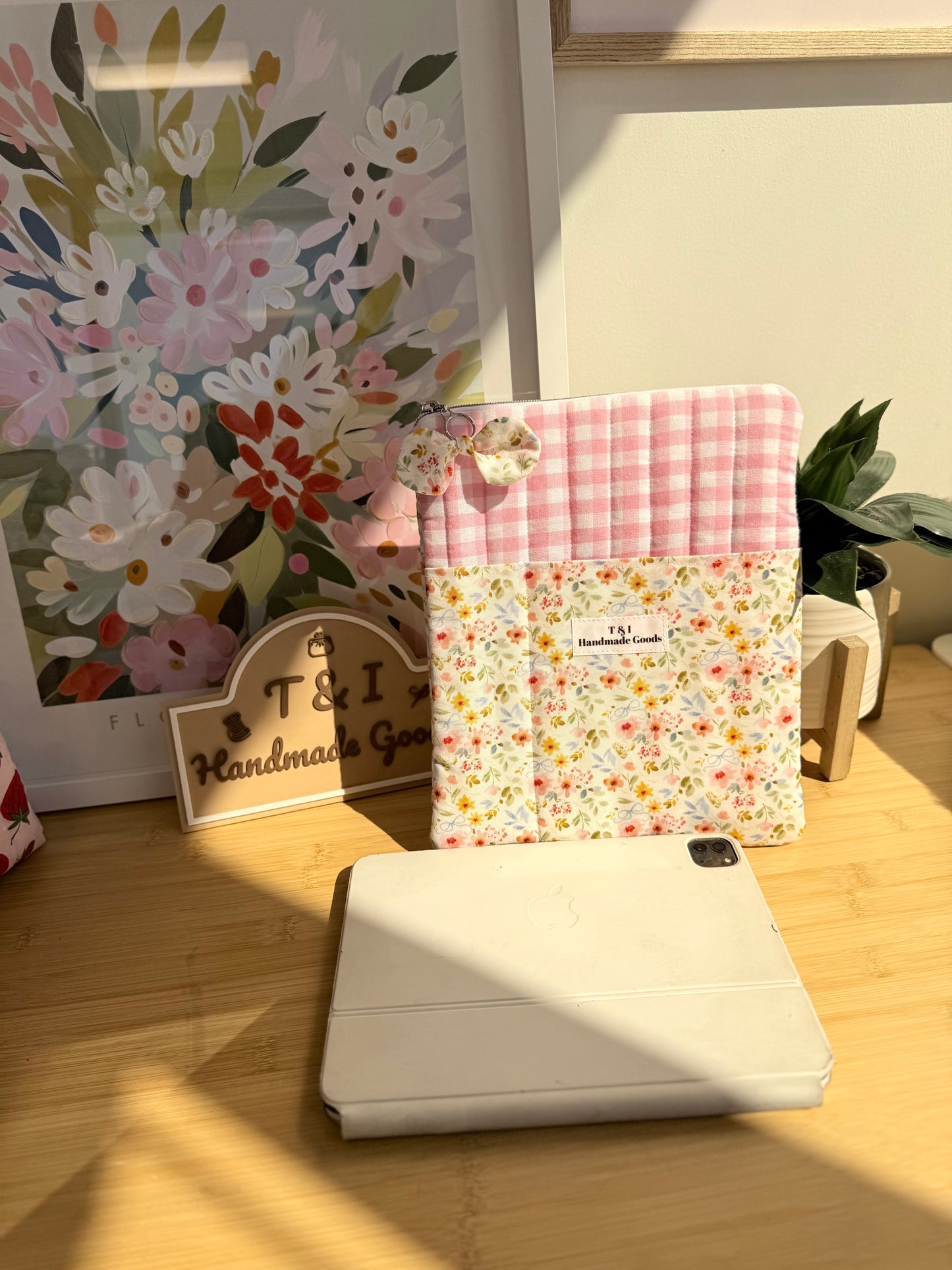 Blossom Bloom iPad Sleeve (fits your IPad w/keyboard)