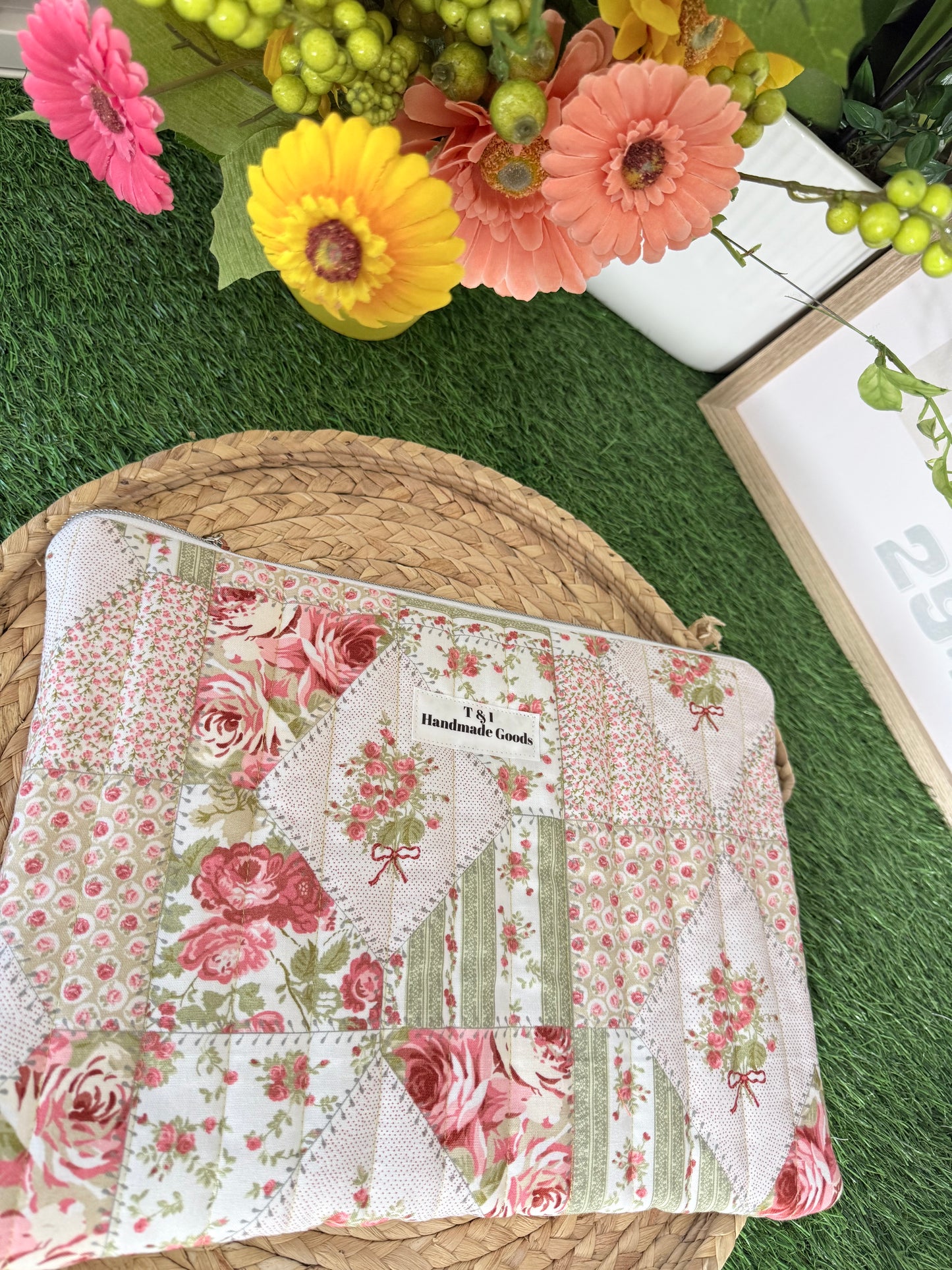 Rosie Patch Laptop Sleeve