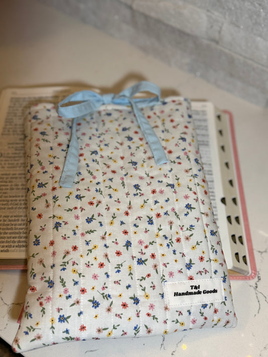 Country Floral Book Sleeve w/bow