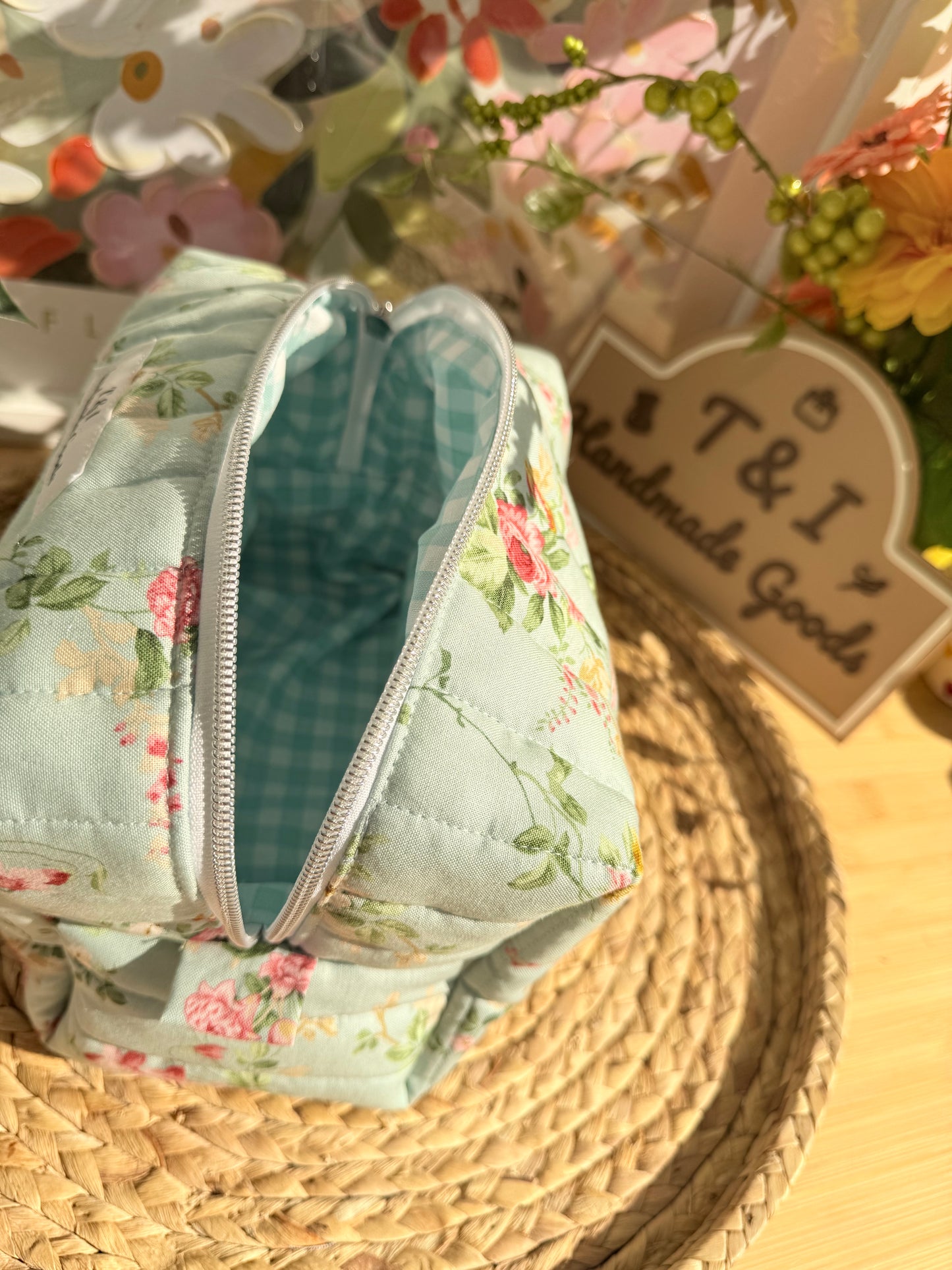 Wildflower Mist Large Multipurpose Bag