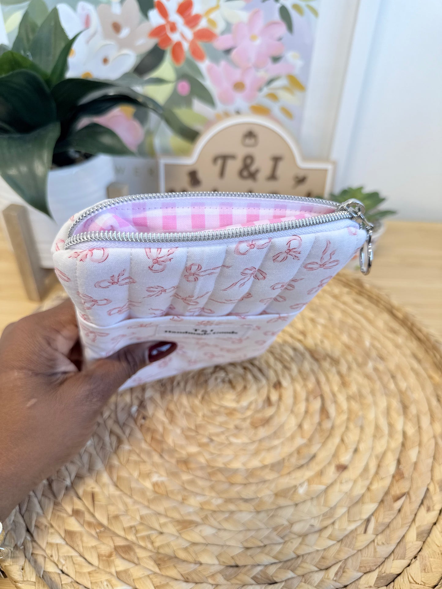 Mini Pink Bow Kindle Sleeve