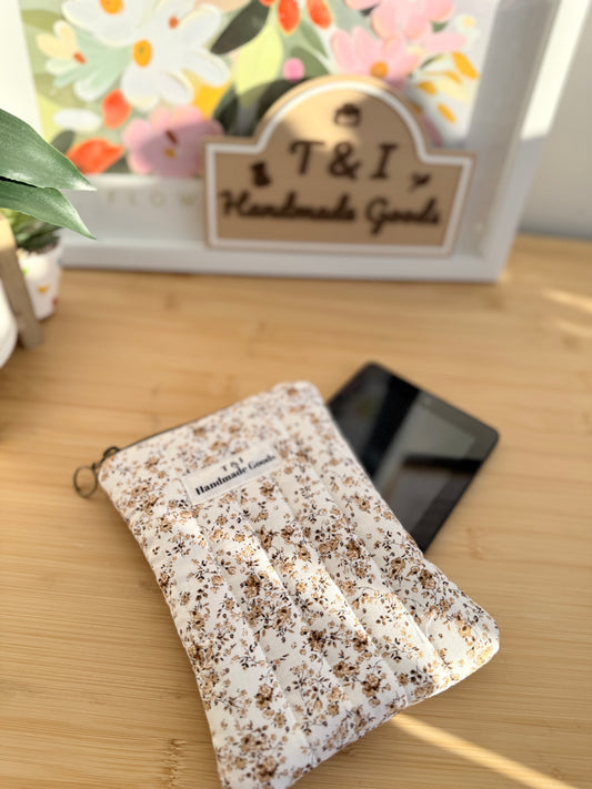 Rustic floral Kindle Sleeve