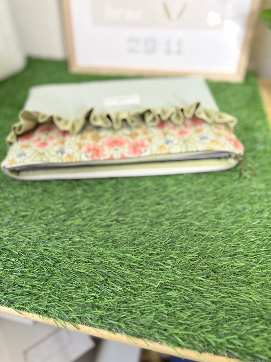 Garden Gathered Laptop Sleeve