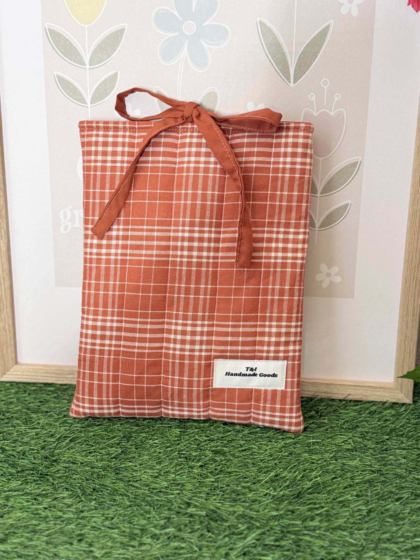 Orangey Paid Book Sleeve w/bow