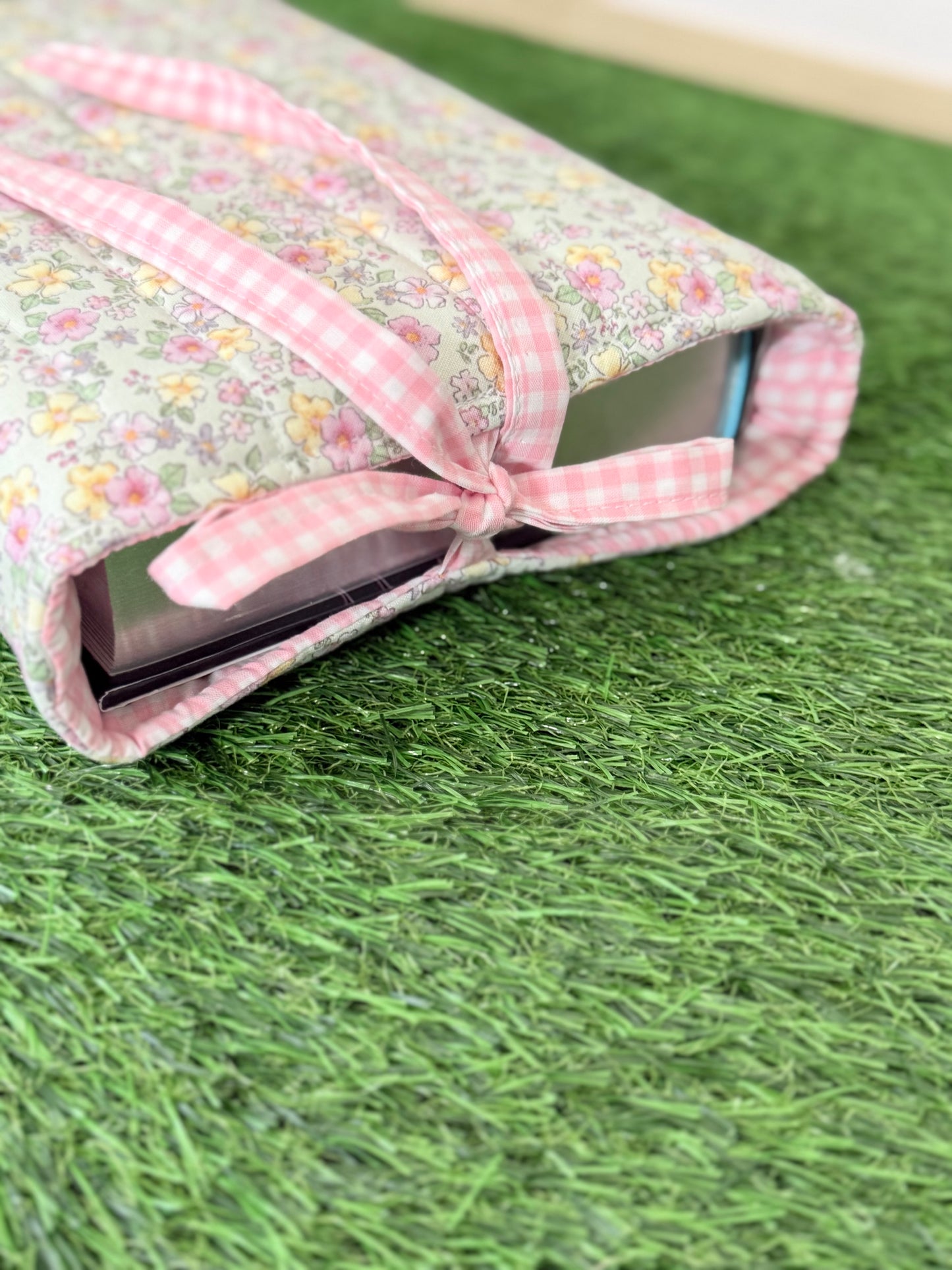 Pastel Floral Book Sleeve w/bow