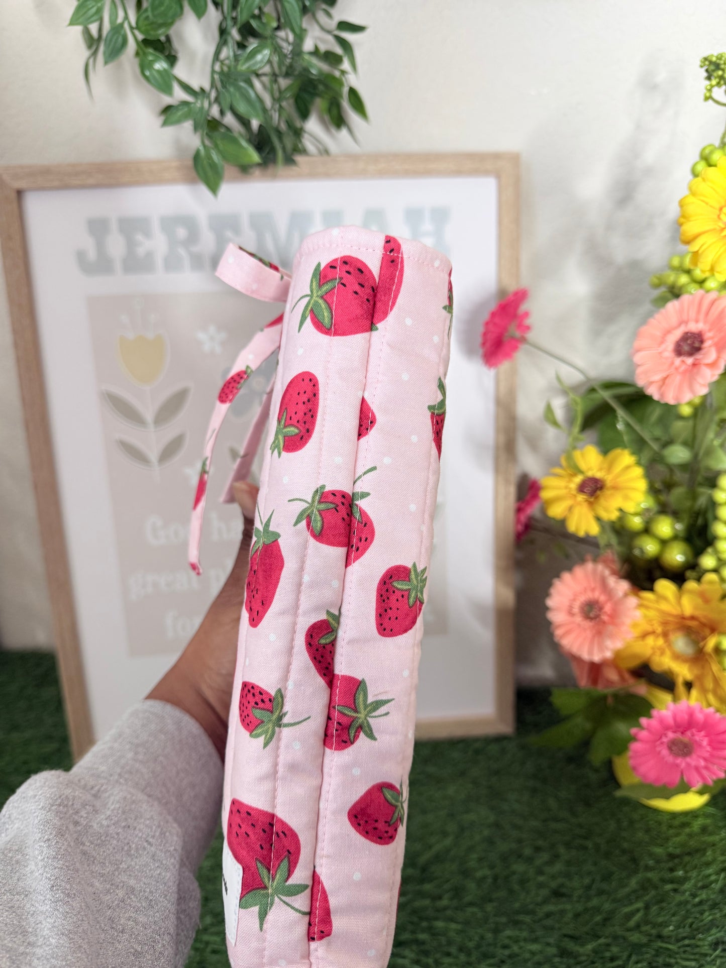 Strawberry field Book Sleeve w/bow