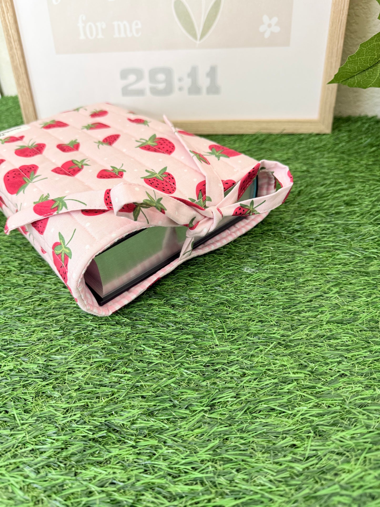 Strawberry field Book Sleeve w/bow
