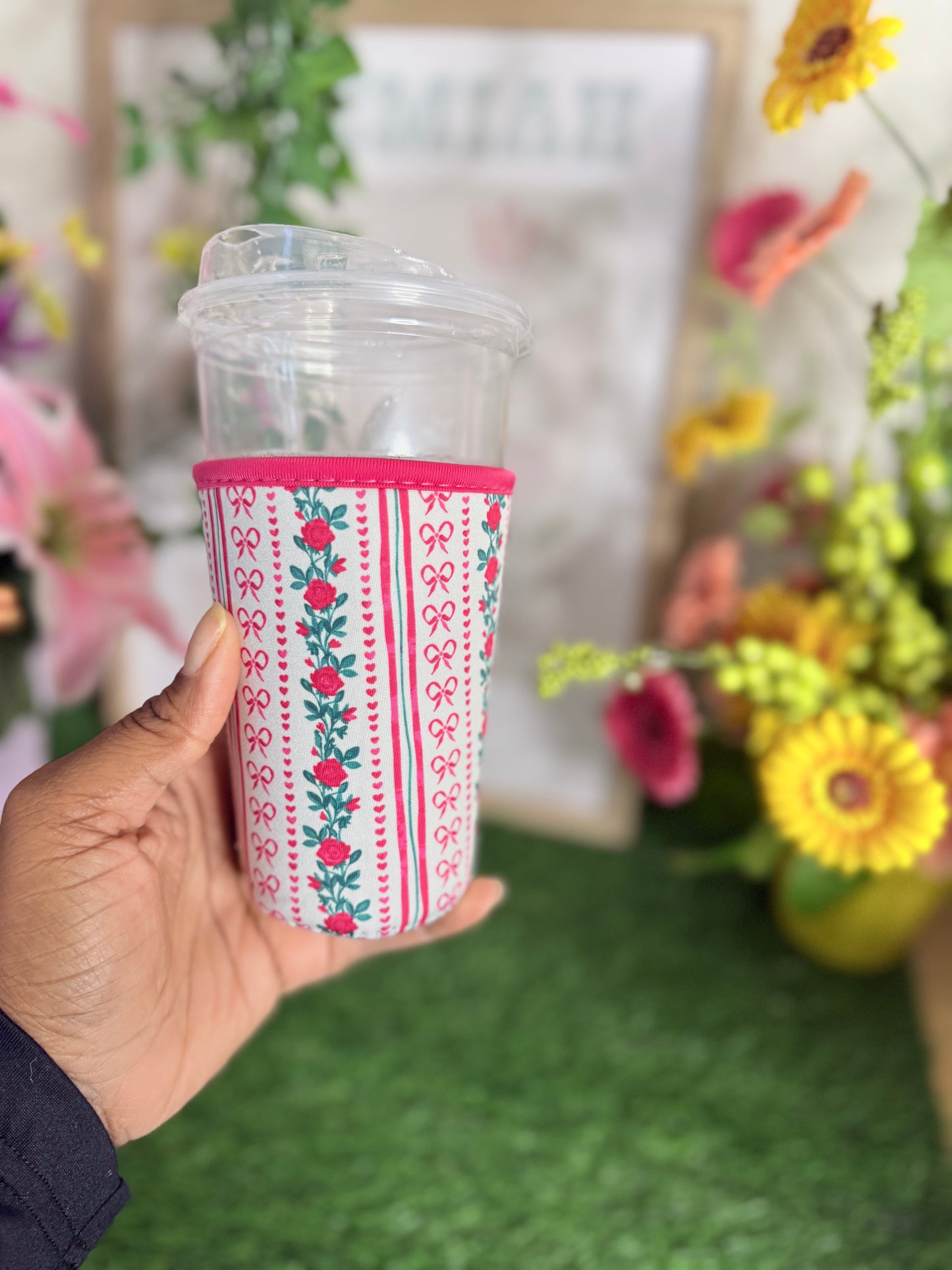 ROSEY BELL CUP COOZIE