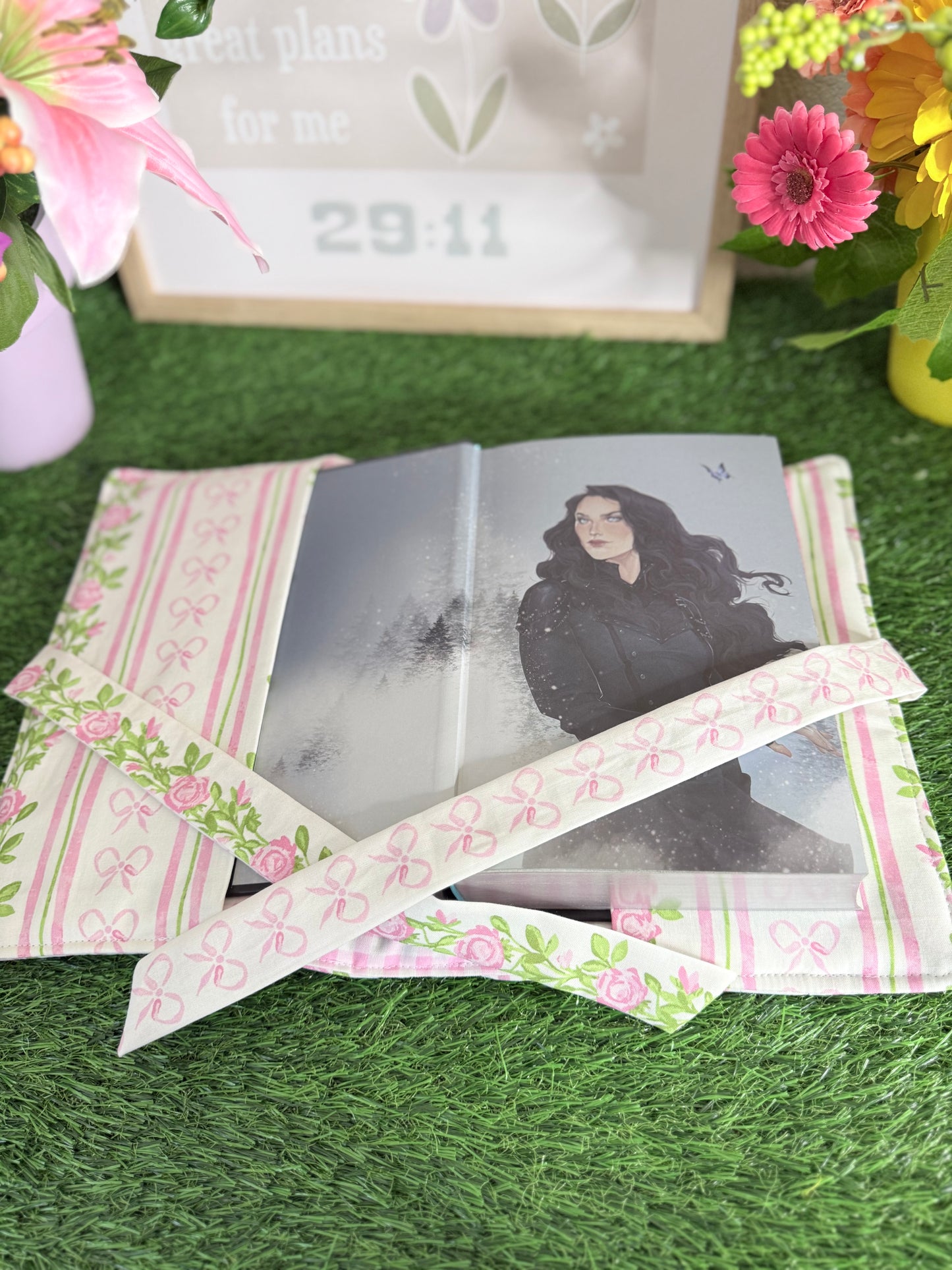 ROSEY BELL QUILTED BOOK COVER