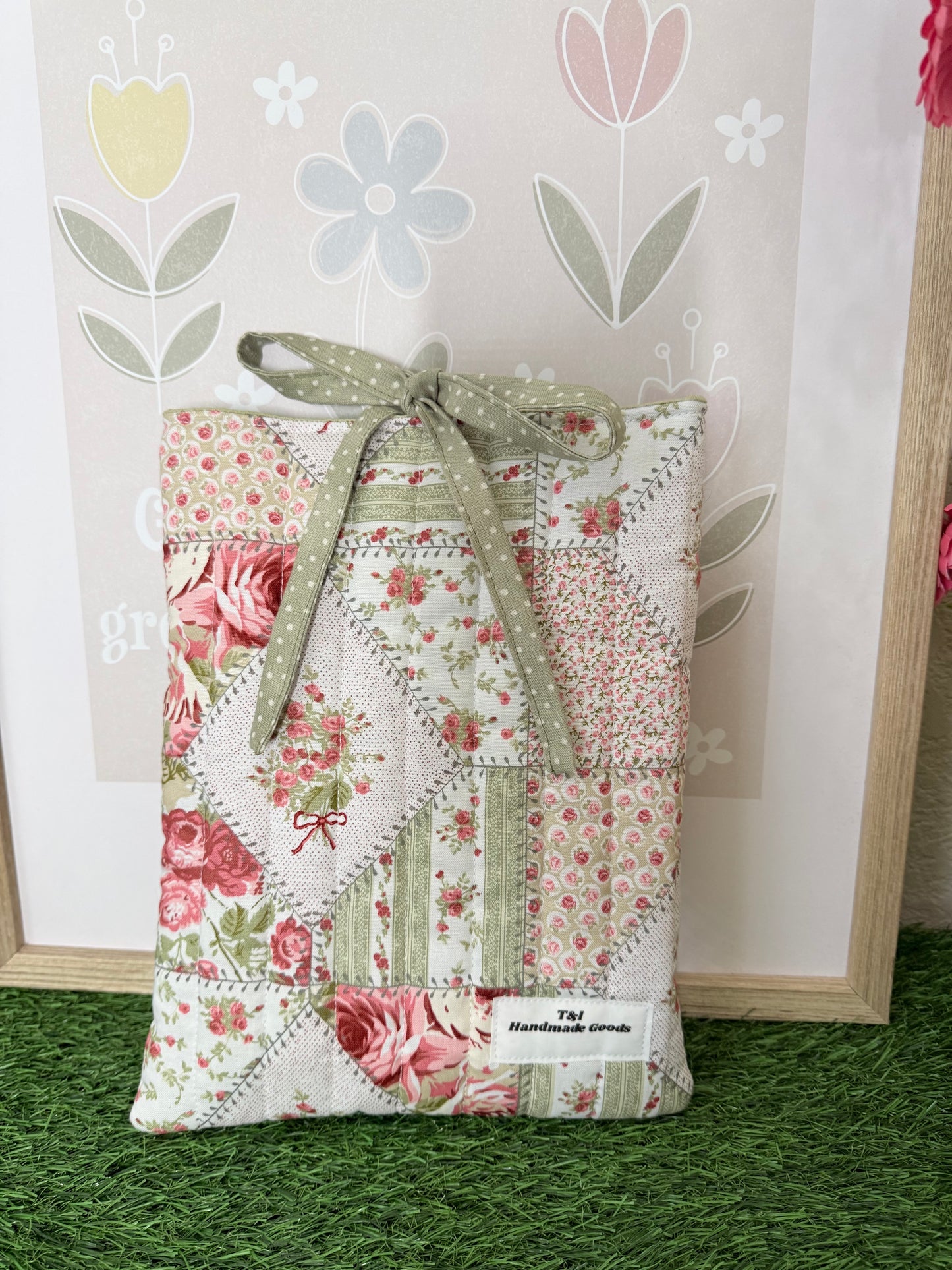Rosie patch Book Sleeve w/bow