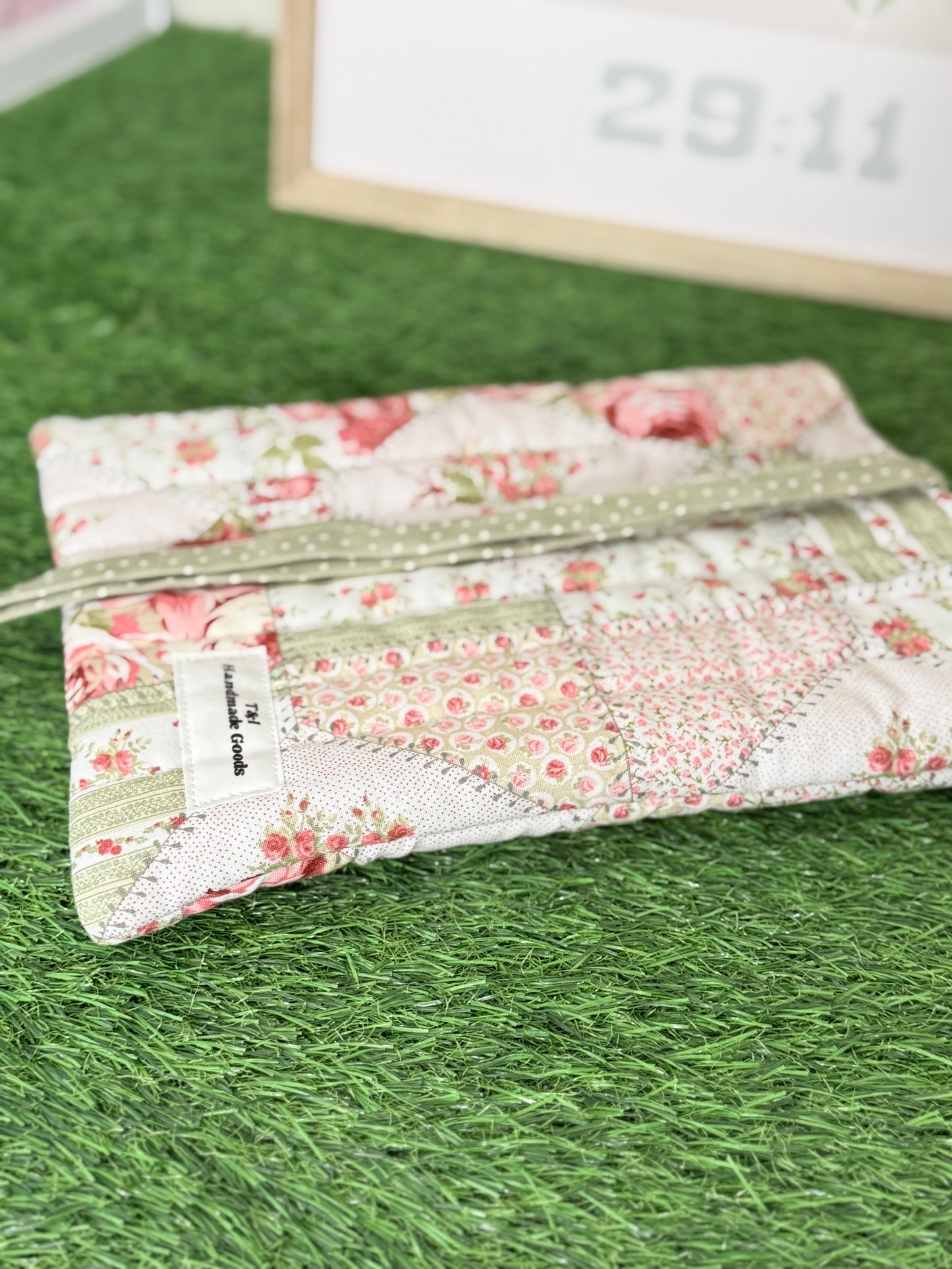 Rosie patch Book Sleeve w/bow