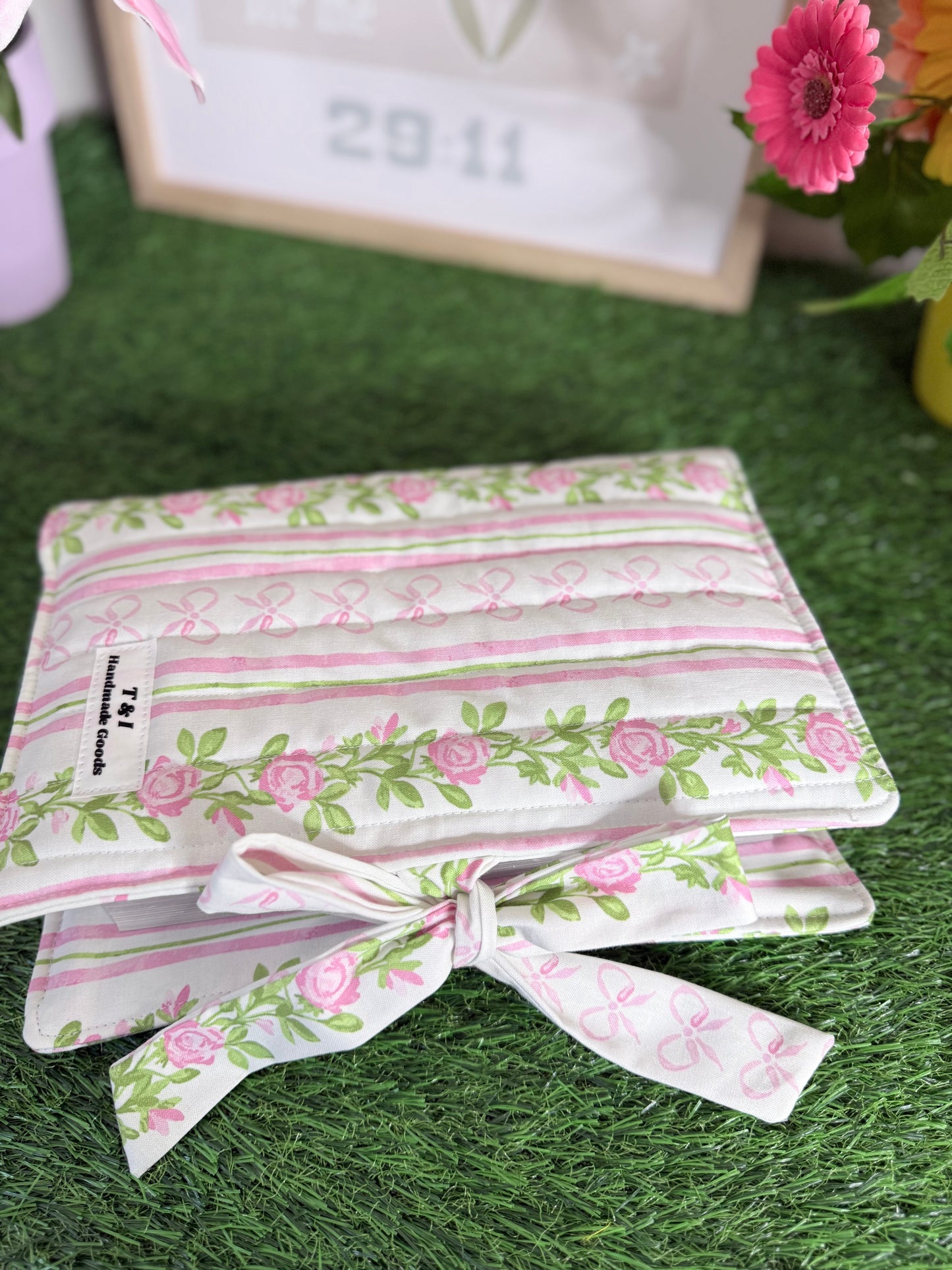 ROSEY BELL QUILTED BOOK COVER
