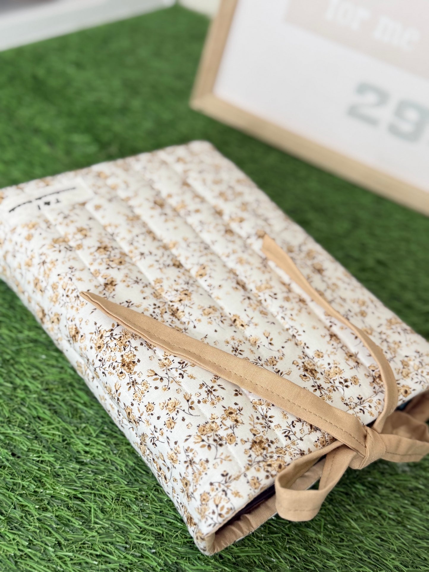 Rustic Floral Book Sleeve w/bow